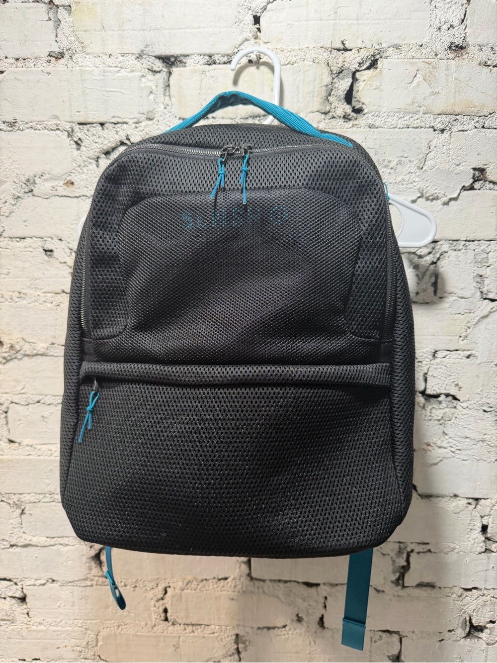 lululemon SLNSH Black Mesh Backpack with Teal Accents
